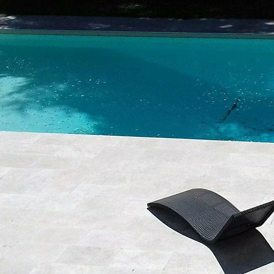 C.L.S - TOUR DE PISCINE