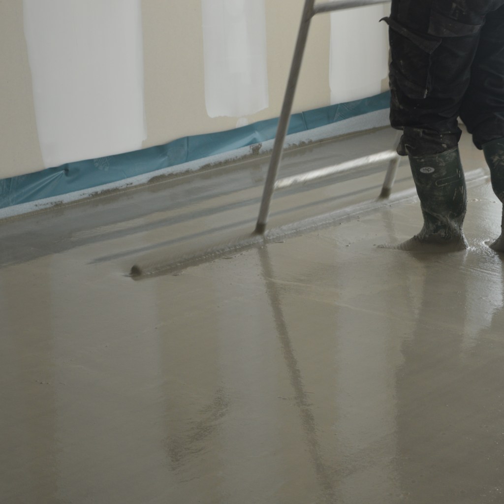 Débullage de la Chape Fluide