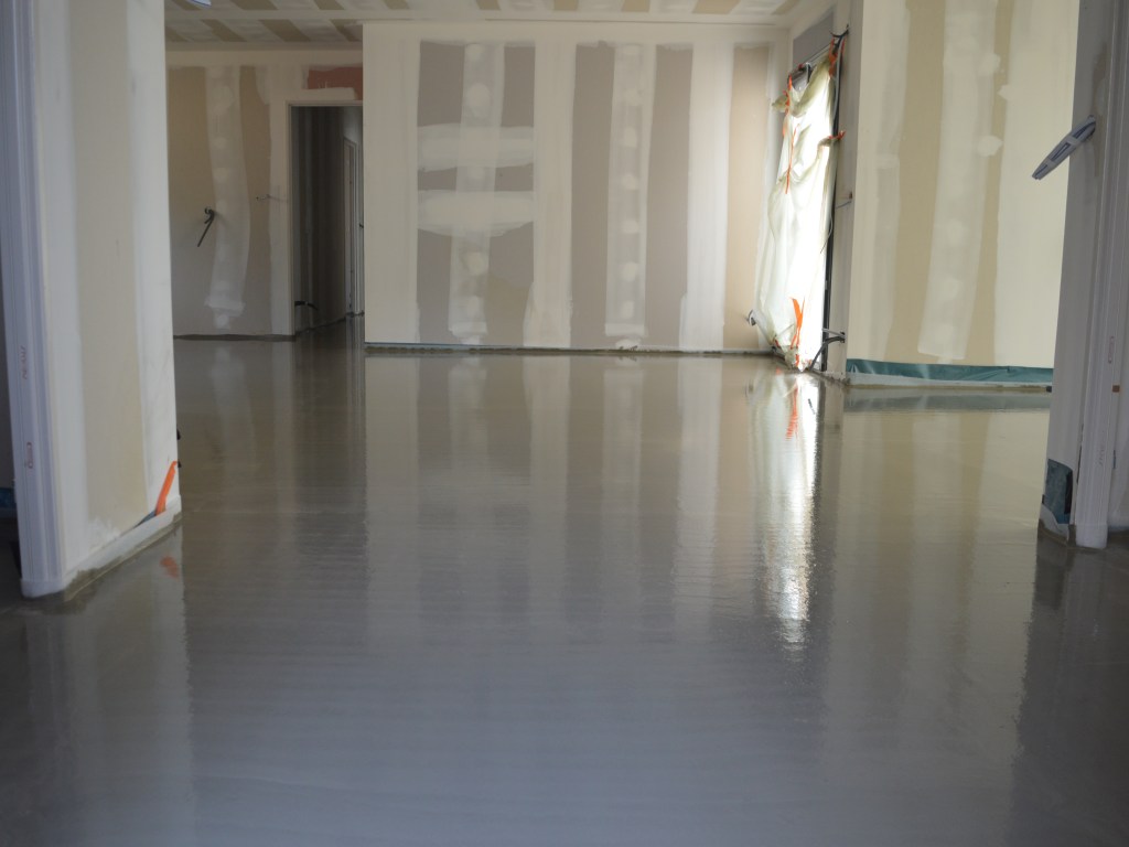 Intervention terminée, séchage de la Chape Fluide