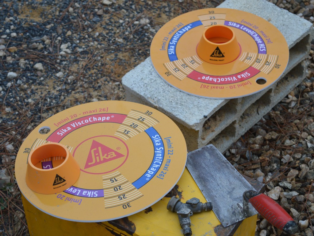 Réalisation du test d'élasticité de la Chape Fluide